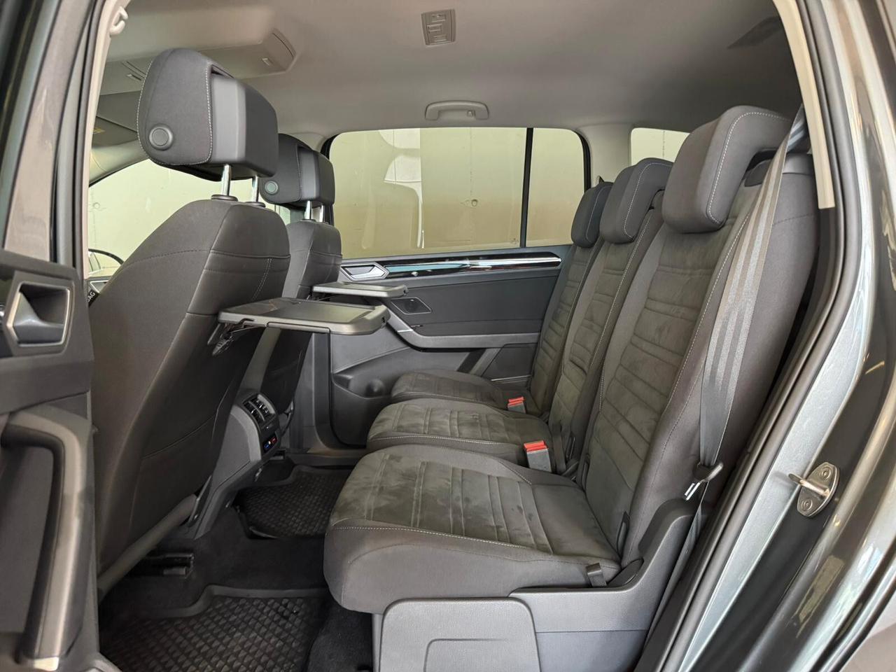 Volkswagen Touran 1.5 TSI EVO DSG Highline BlueMotion Technology