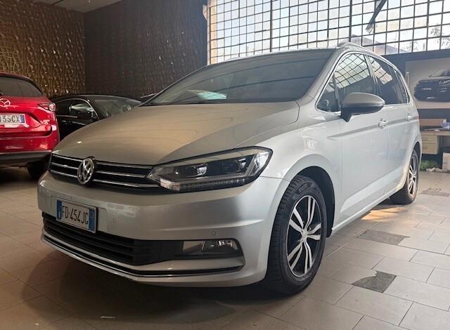 Volkswagen Touran 2.0 TDI 150 CV SCR DSG Executive BlueMotion Tech. 7 POSTI