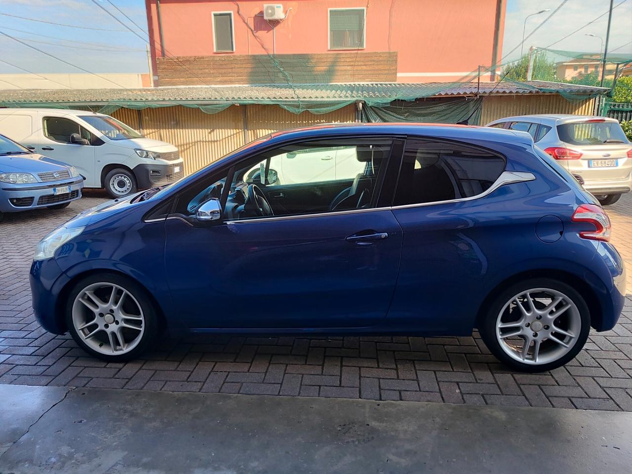 Peugeot 208 1.6 e-HDi 92 CV Stop&Start 3 porte Allure