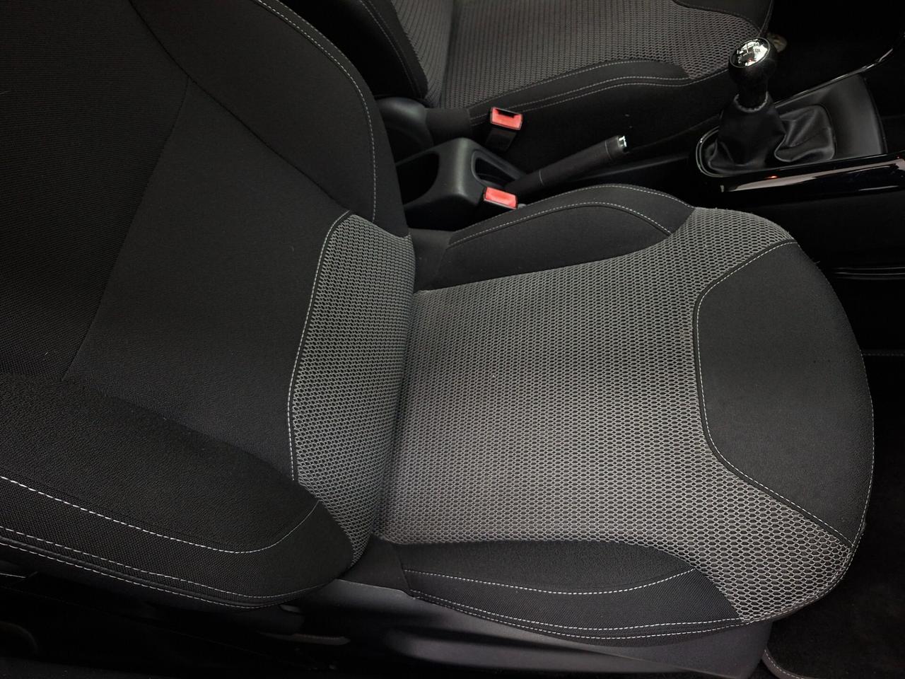 Citroen C3 1.2 VTi 82cv Vanity Fair 10