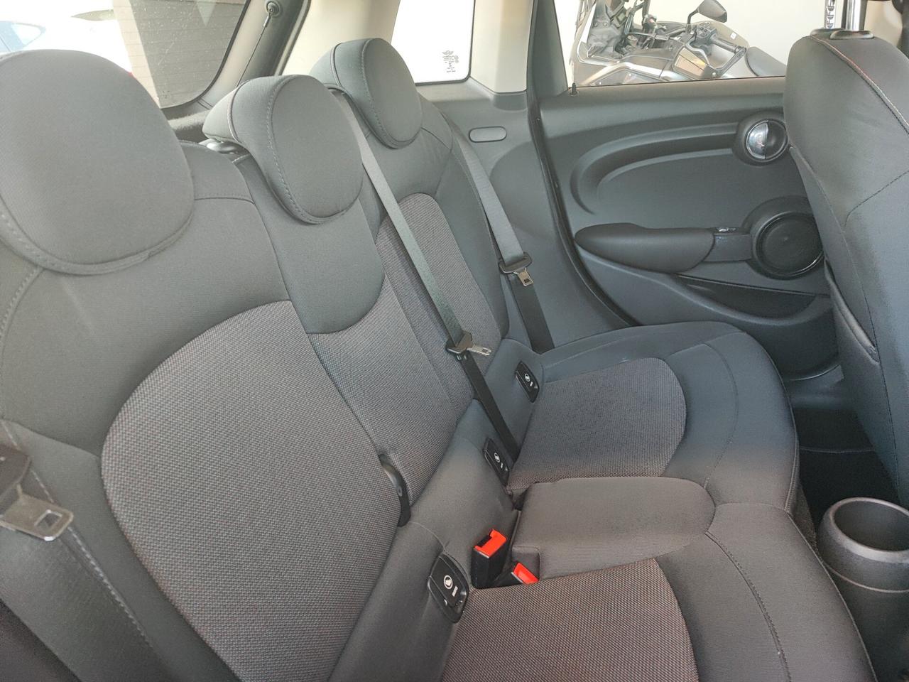 Mini 1.5 Cooper D Business XL