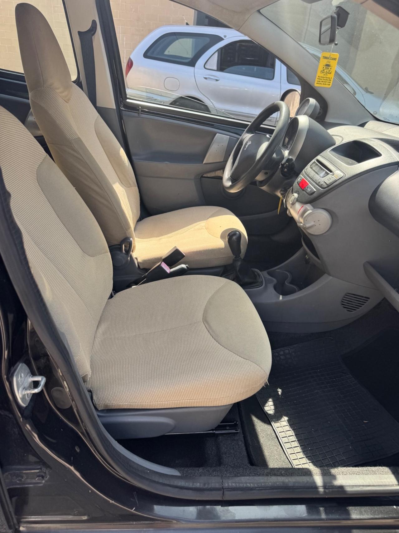 Peugeot 107 1.0 68CV 5p. Sweet Years