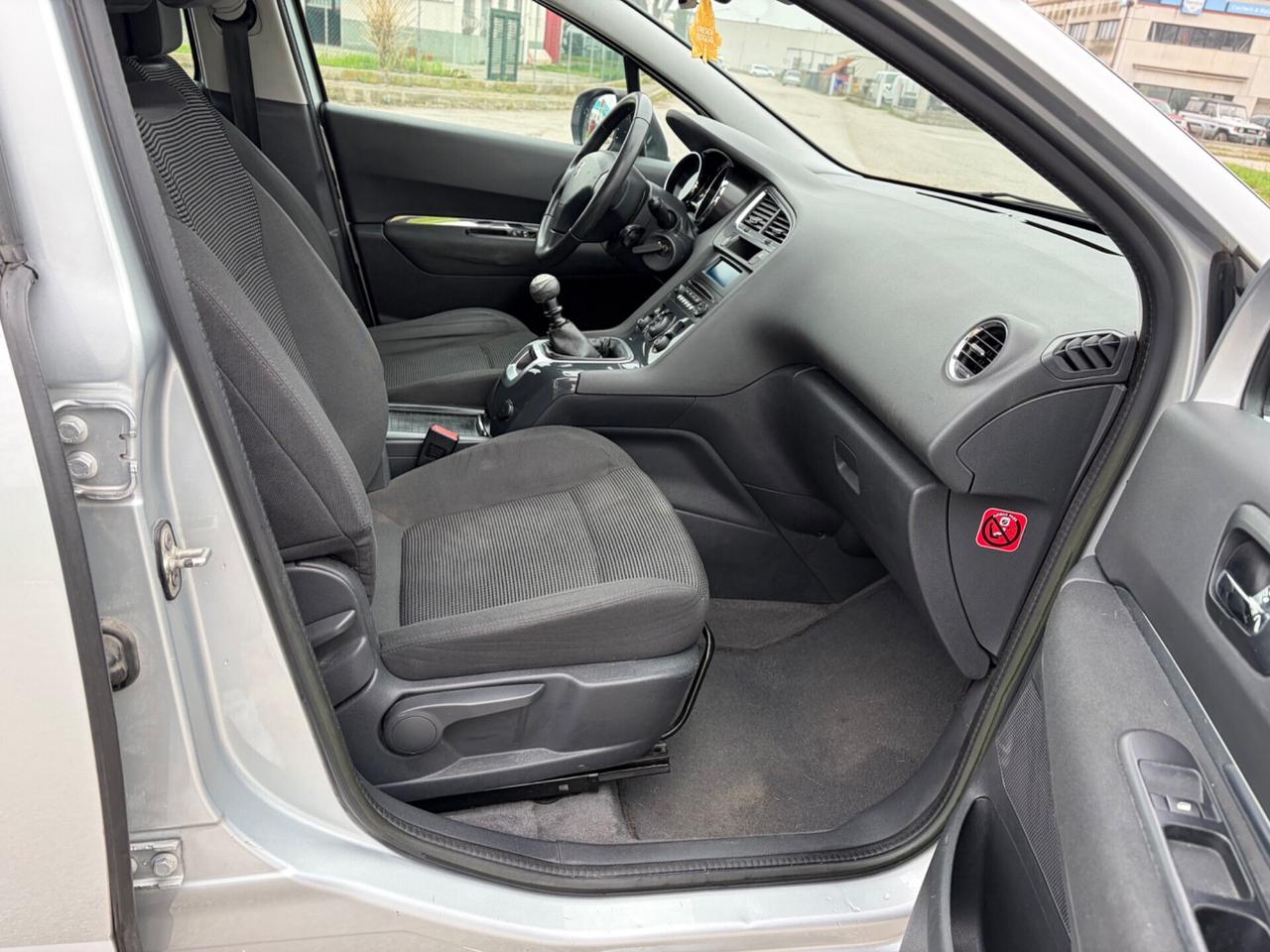 Peugeot 5008 1.6 diesel 2013 7 posti