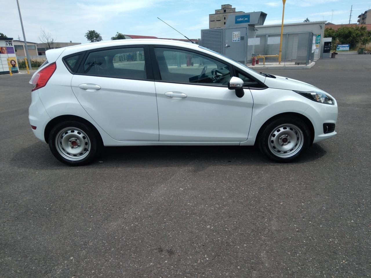 Ford Fiesta 1.4 5p. Bz.- GPL Titanium x neopatentati