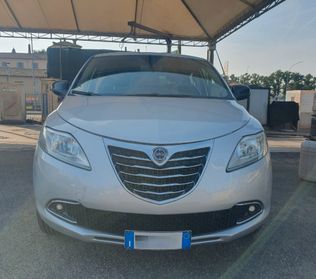 Lancia Ypsilon 0.9 TwinAir 85 CV 5 porte Metano Ecochic Gold