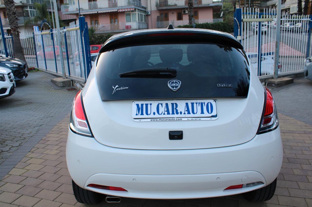 Lancia Ypsilon 1.0 FireFly 5 porte S&S Hybrid Gold Plus