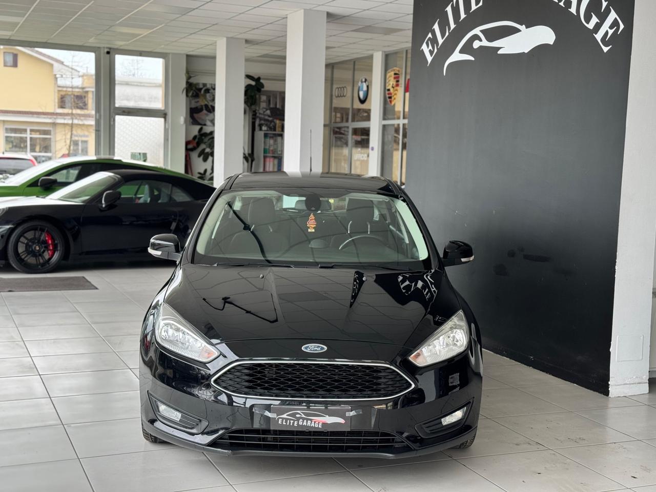 Ford Focus 1.5 TDCi 120 CV Powershift Titanium