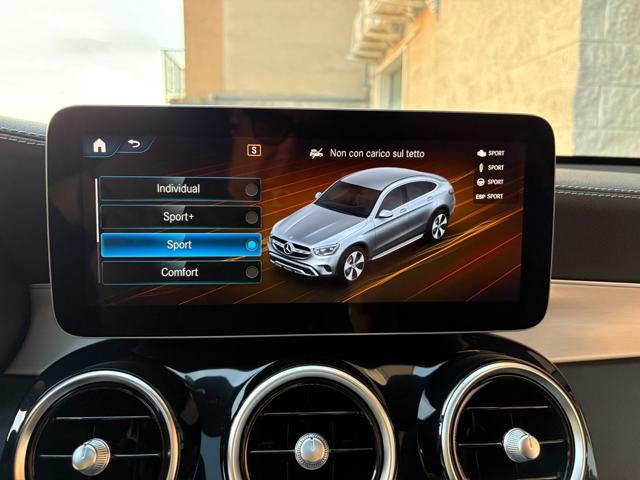MERCEDES-BENZ GLC 300 de 4Matic Plug-in hybrid Coupé Premium Plus.
