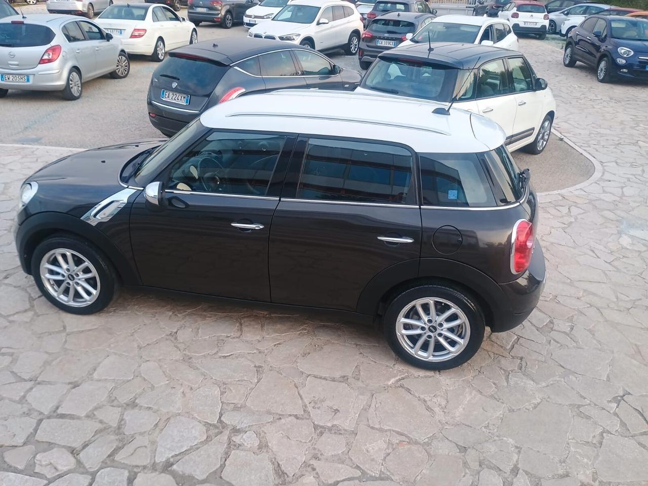 Mini Cooper D Countryman 2.0 Business Automatica