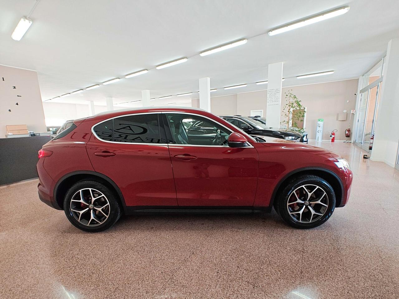 Alfa Romeo Stelvio 2.2 Turbodiesel 180 CV AT8 Q4 Super