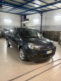 Ford Fiesta 1.2 GPL 5 porte