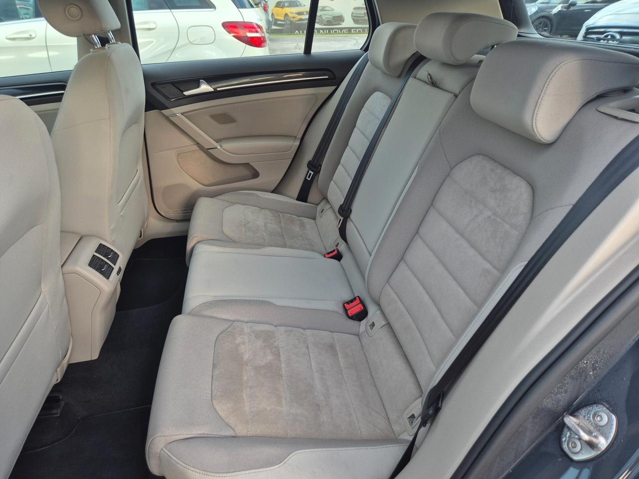 Volkswagen Golf 1.6 TDI 110 CV 5p. Highline BlueMotion Technology