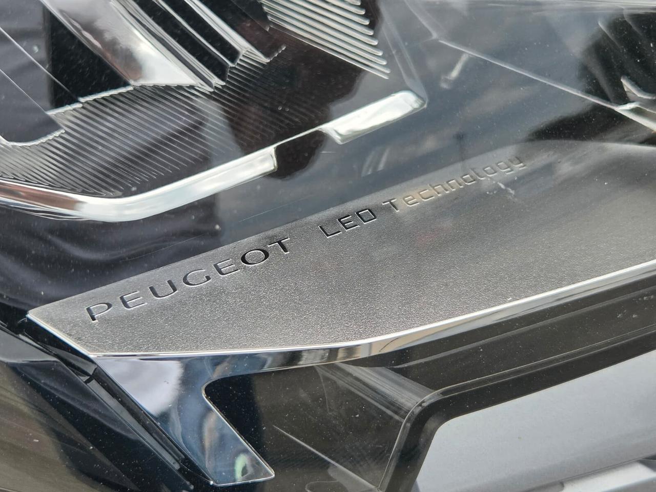 Peugeot 3008 BlueHDi 130 S&S EAT8 Allure