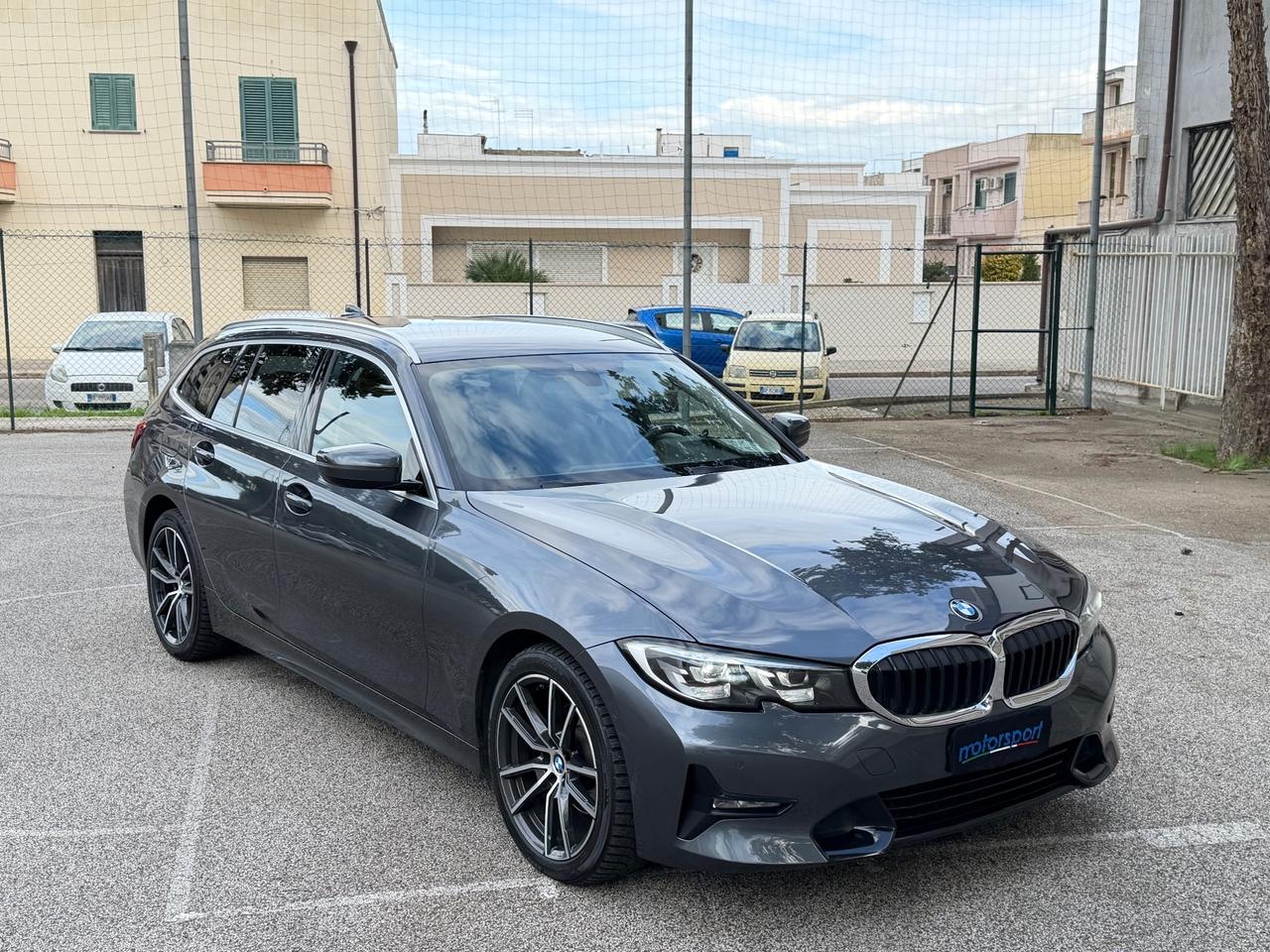 Bmw 320d Sport 190 cv lights ambient + virtual