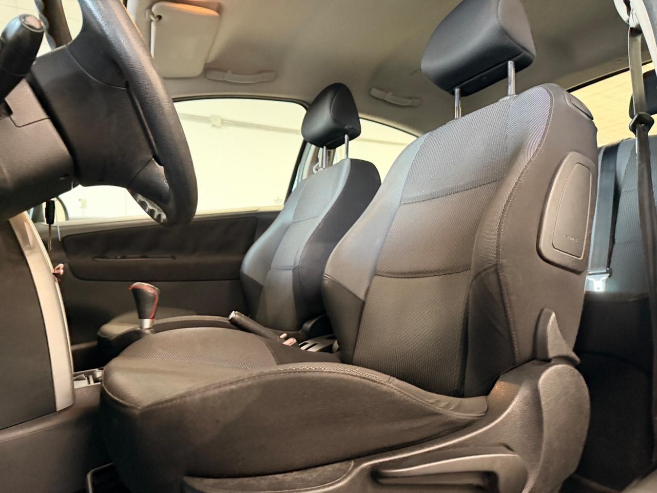 Peugeot 207 1.4 8V 75CV 5p. Active