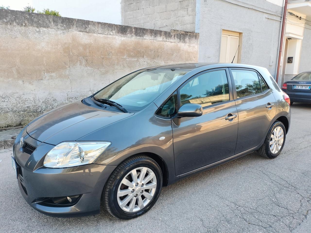 Toyota Auris 2.0 D-4D 5 porte Sol MY'08