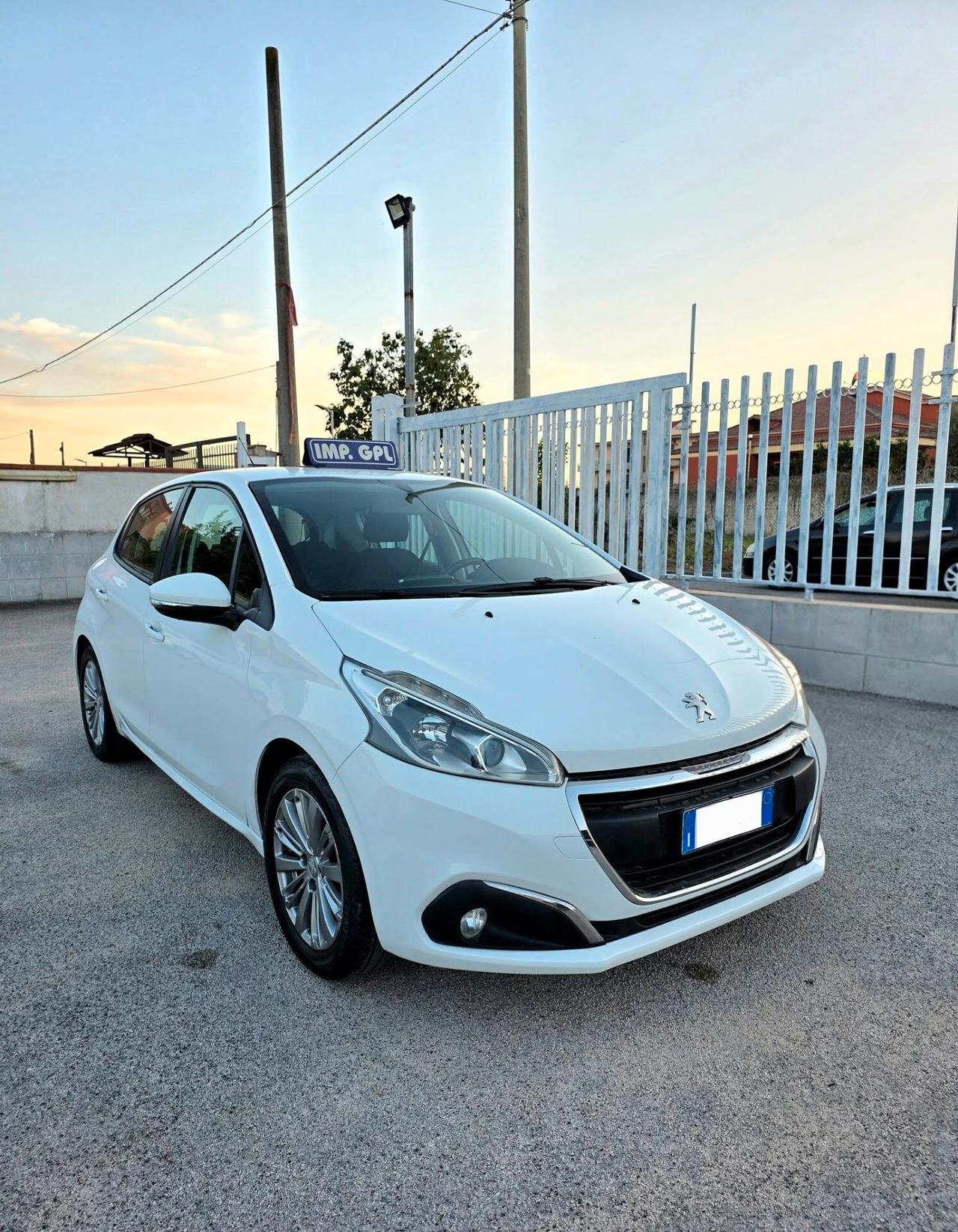 Peugeot 208 1.2 82cv GPL Allure