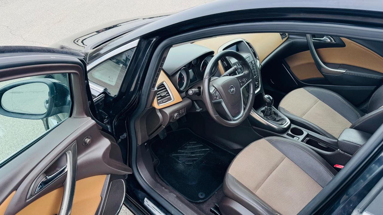 Opel Astra 1.7 CDTI 110CV Sports Tourer Cosmo