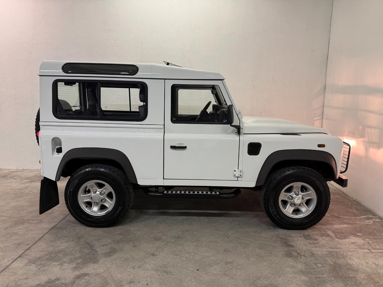 Land Rover Defender 90 2.4 Td SE SW 4 Posti Autocarro Tetto Apribile