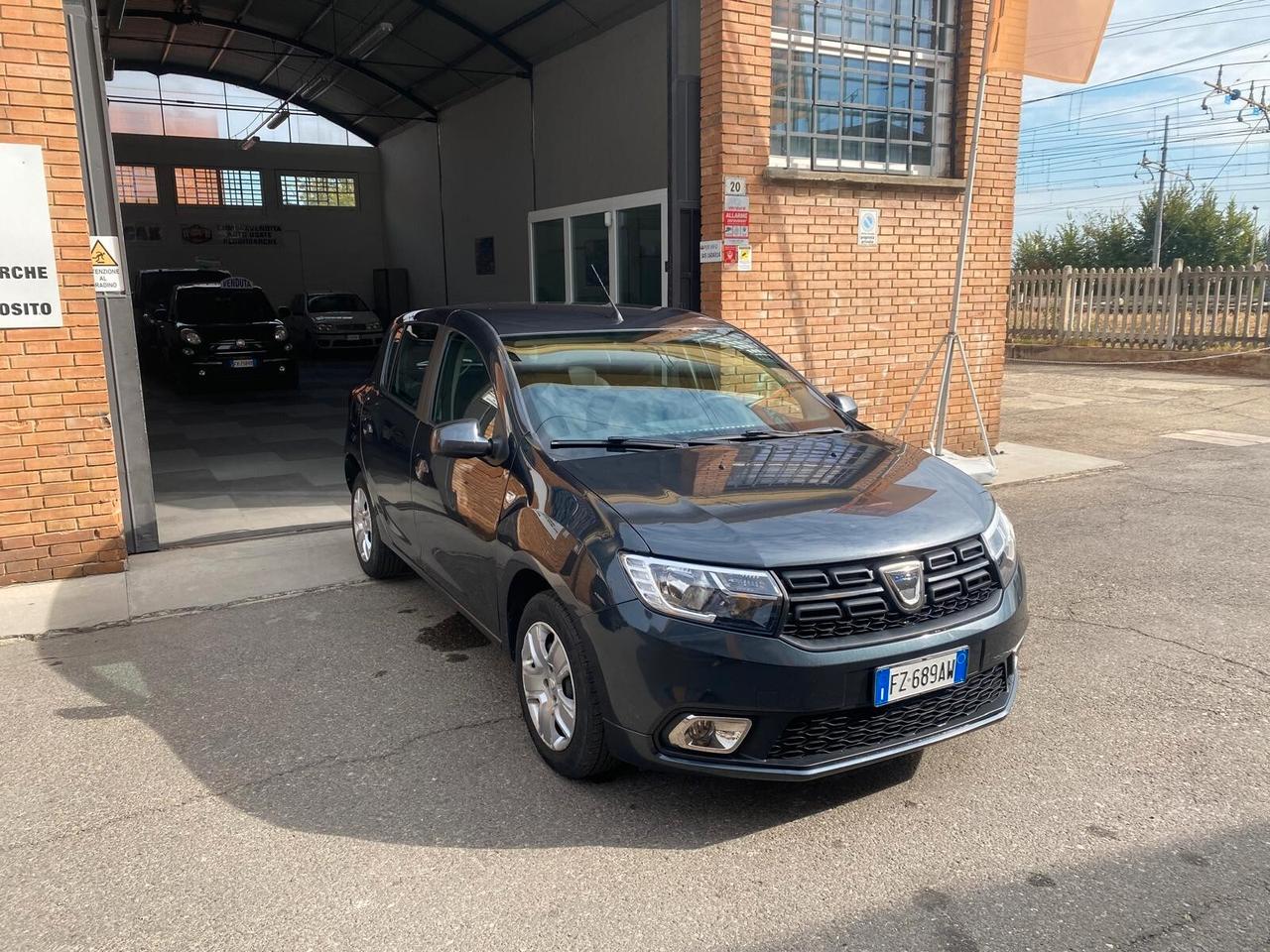 Dacia Sandero Streetway Comfort 73cv - 1 PROPR. - OK NEOPATENTATI - GARANZIA 12 MESI