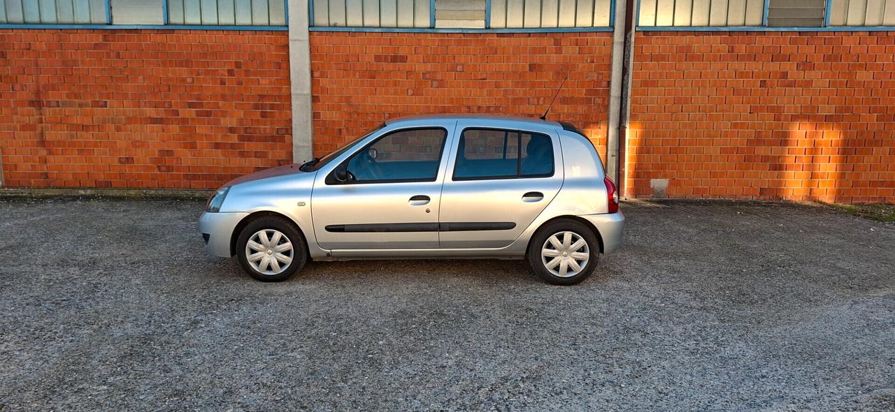 RENAULT CLIO 1.2 5 PORTE X NEOPATENTATI KM 120000