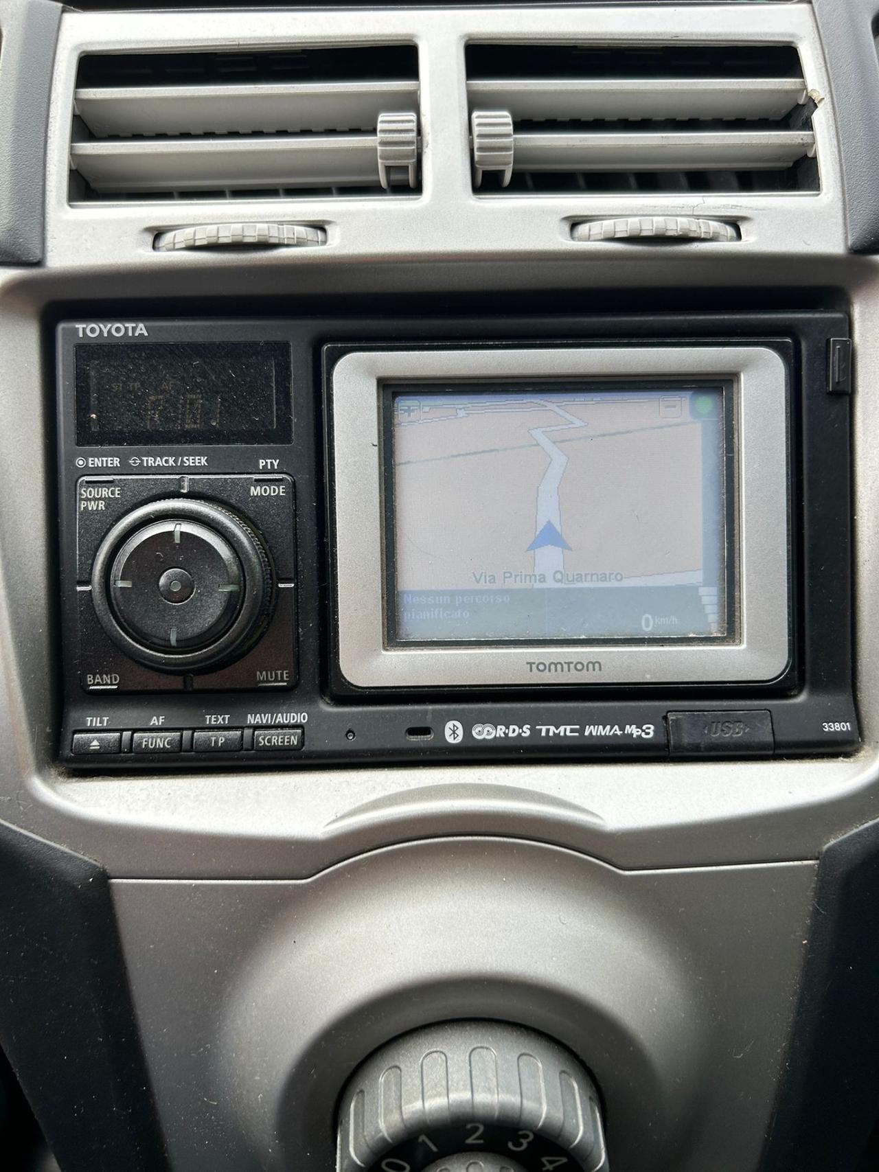 Toyota Yaris 1.3 5 porte Sol