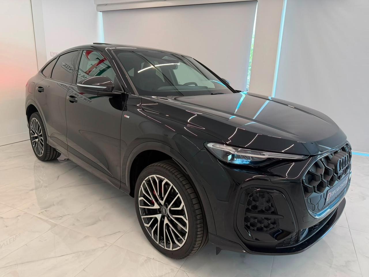 Audi Q5 SPB 40 TDI S tronic line plus - Carbon