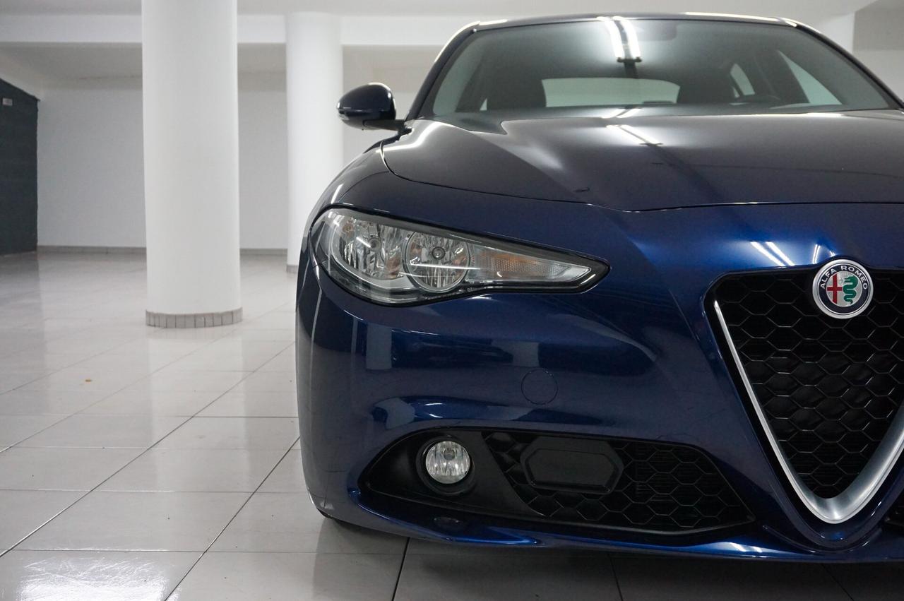 Alfa Romeo Giulia 2.2 Turbodiesel 150 CV AT8
