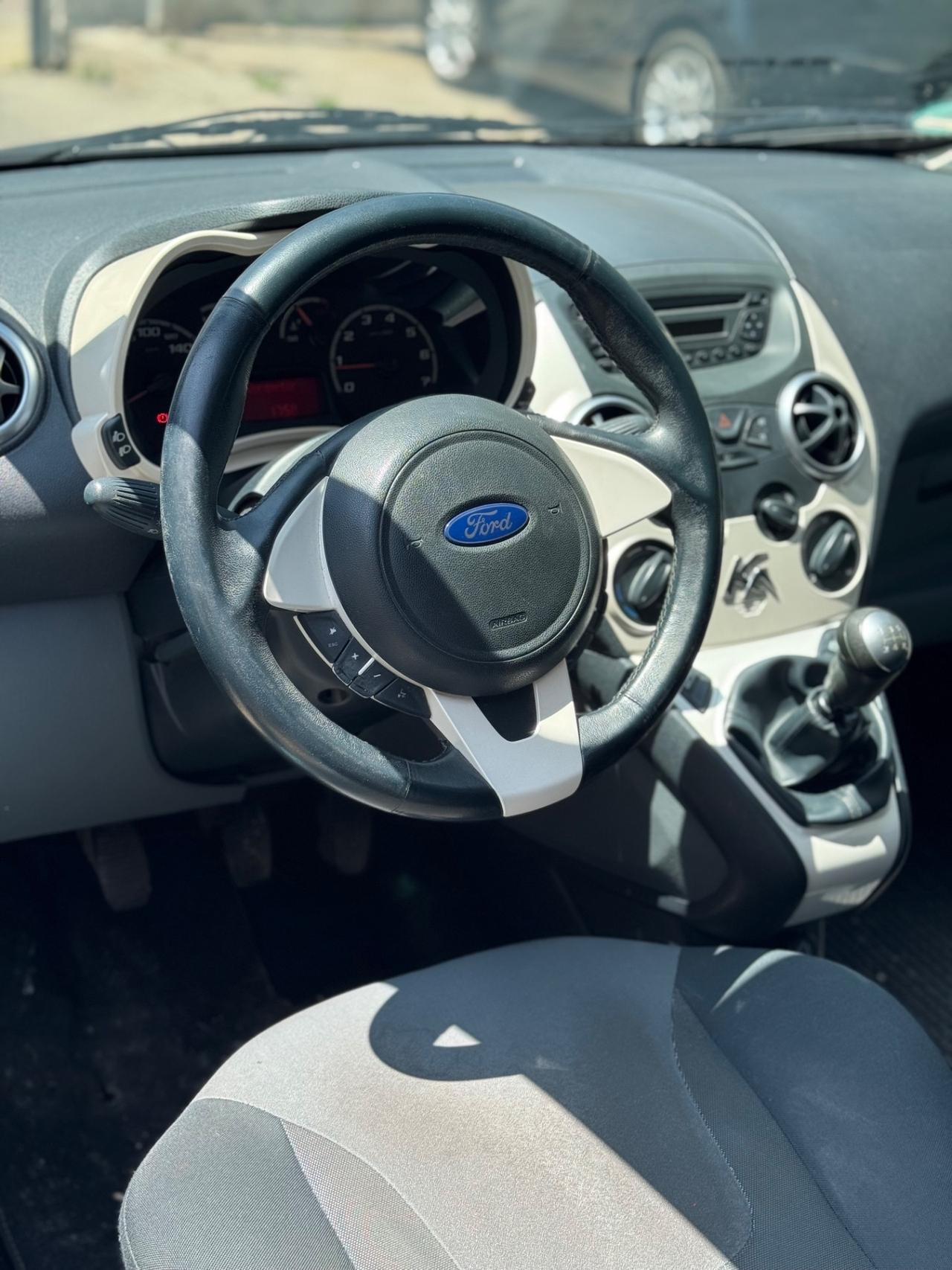 Ford Ka 1.2 8V 69CV Titanium