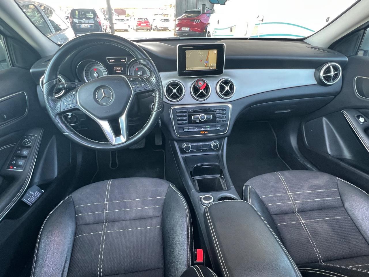 Mercedes-benz GLA 200 CDI Automatic 4Matic Sport