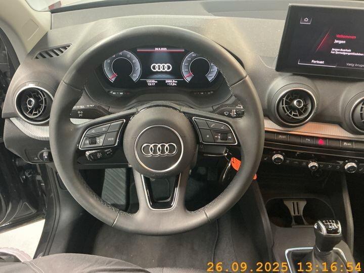 Audi Q2 30 TFSI Business Advanced