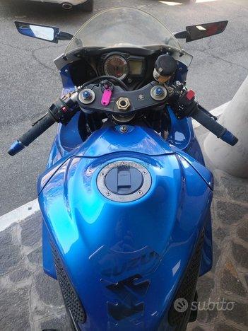 SUZUKI GSXR 600 FINANZIABILE/ GARANZIA /PERMUTE/e3