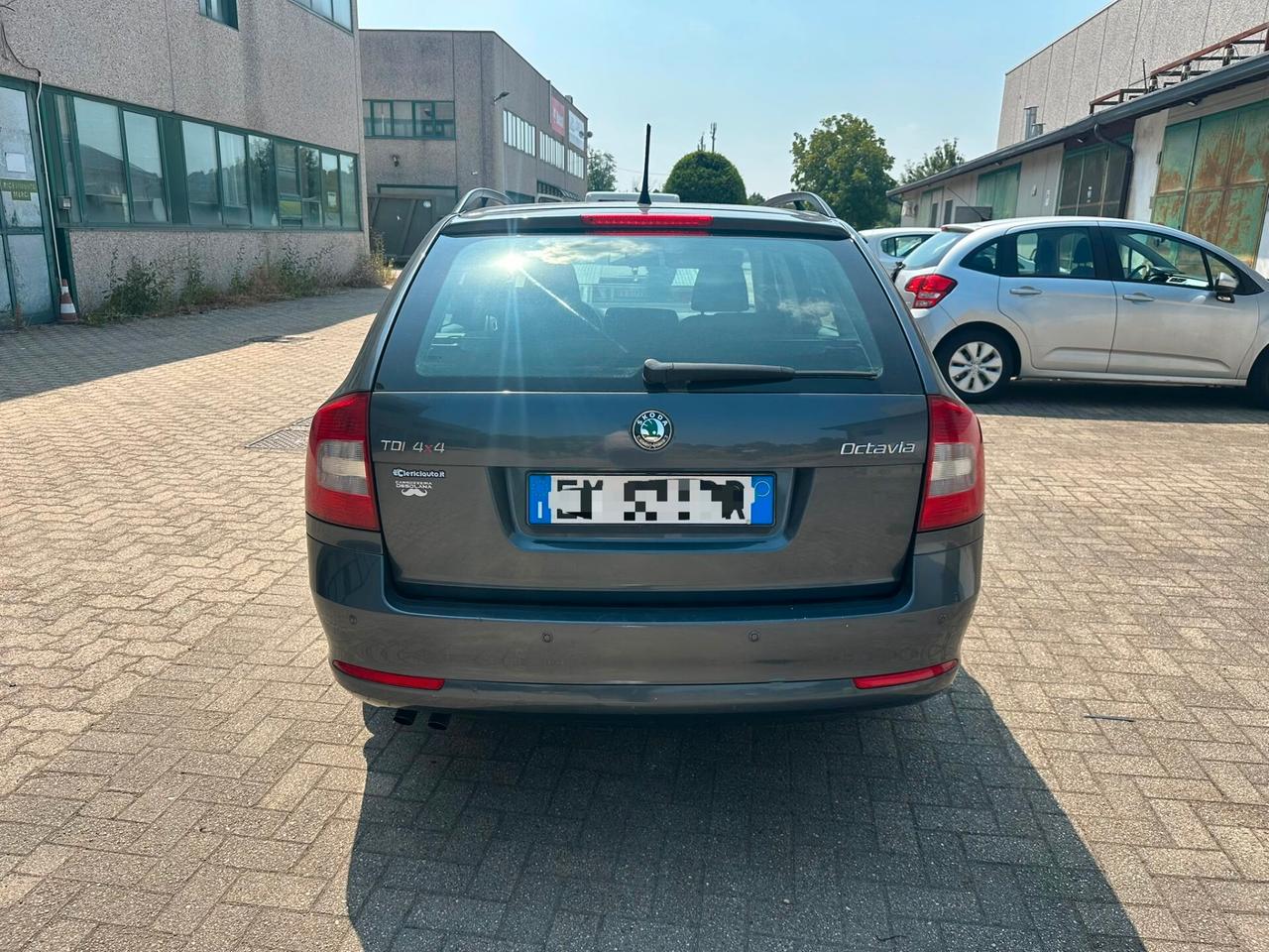 Skoda Octavia 1.6 TDI CR F.AP. 4x4 Wagon Ambition
