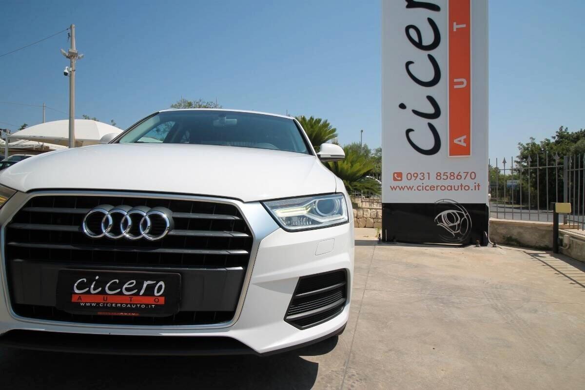 Audi Q3 2.0 TDI 120 CV Business|12.2015
