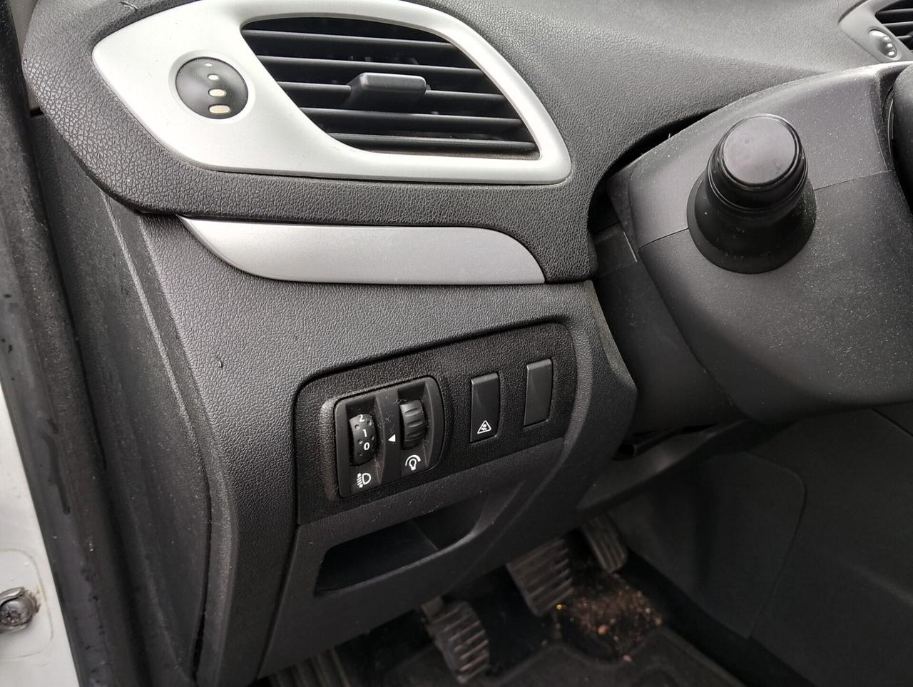 Renault Scenic X-Mod 1.6 cc benzina pari al nuovo unico proprietario full optional