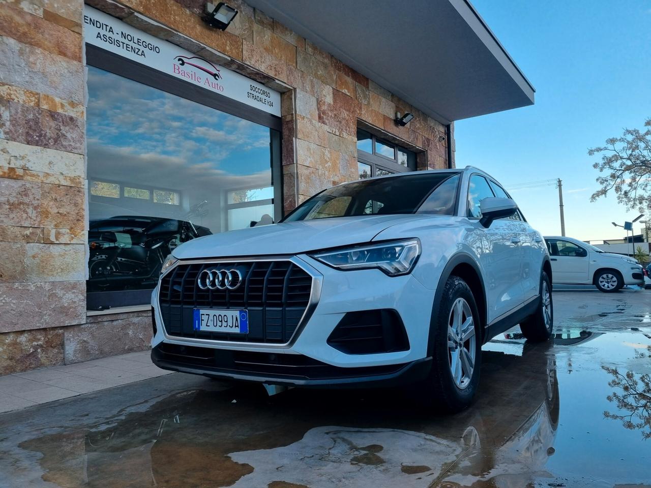 Audi Q3 35 TDI S tronic Business