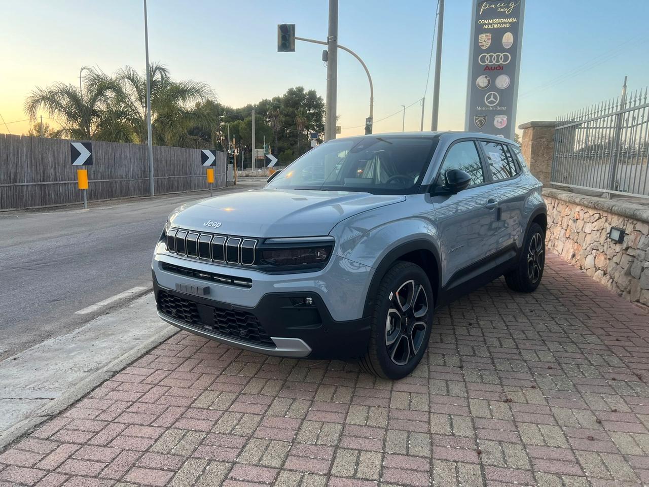 Jeep Avenger 1.2 Turbo 100 CV Summit