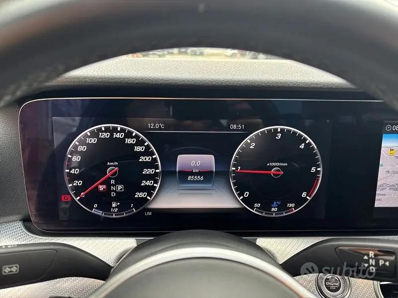 Mercedes-Benz Classe E - W213 Berlina - E 220...