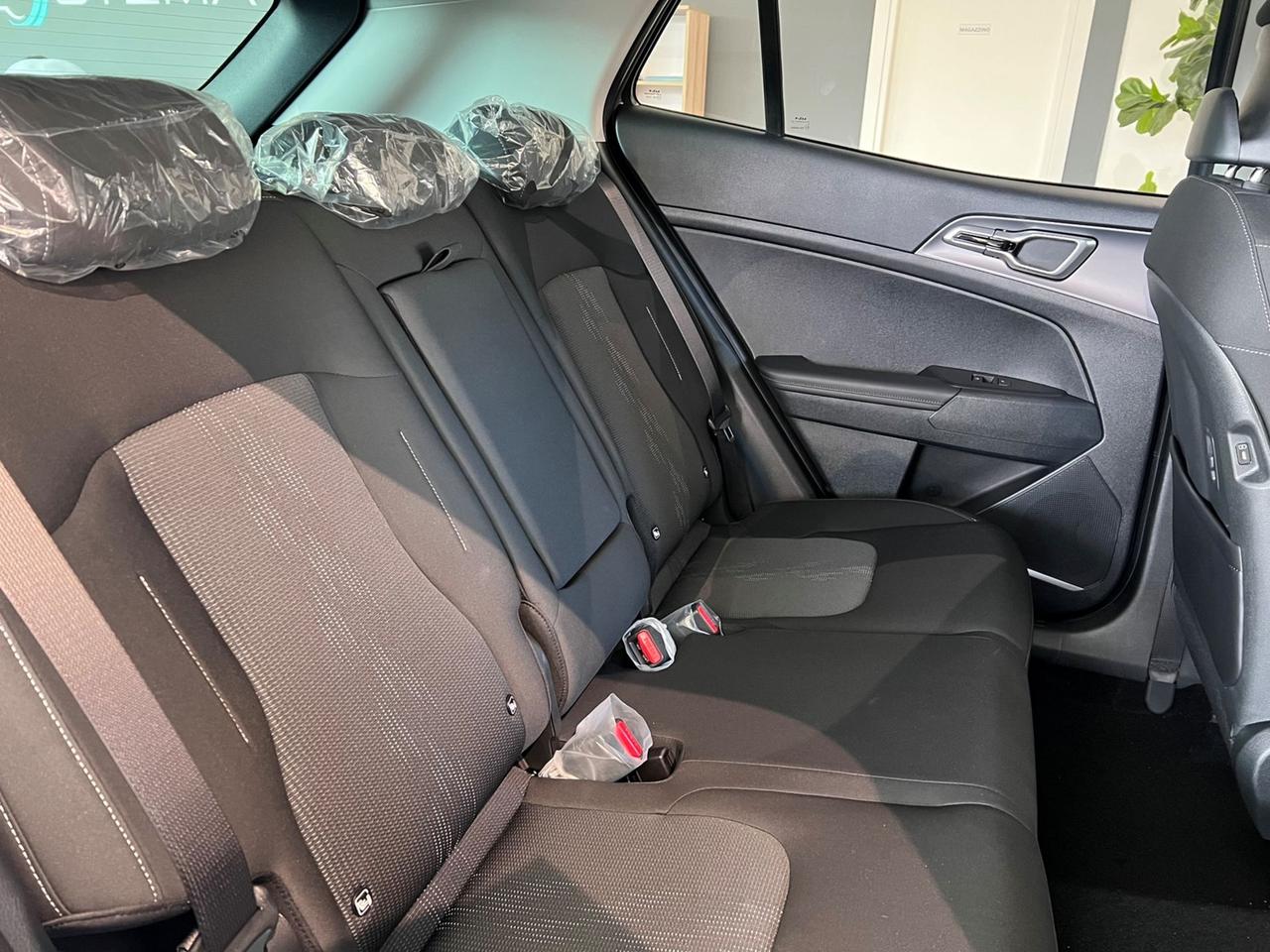 KIA Sportage V 2025 1.6 t-gdi Style dct7 + WINTER PACK!