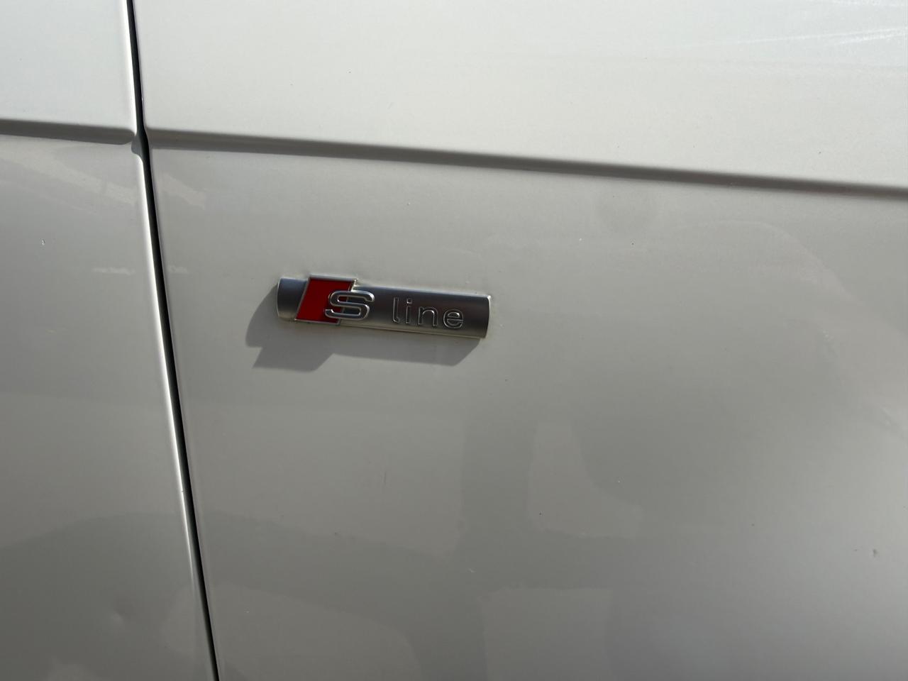 Audi A3 Cabrio 2.0 TDI 140 CV S LINE