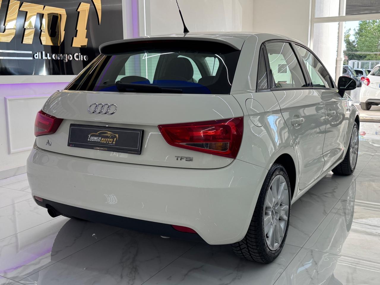 Audi A1 1.2 TFSI Admired Full Optional