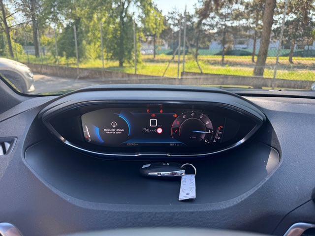 PEUGEOT 3008 PureTech Turbo 130CV Allure Pack KM. 23.200
