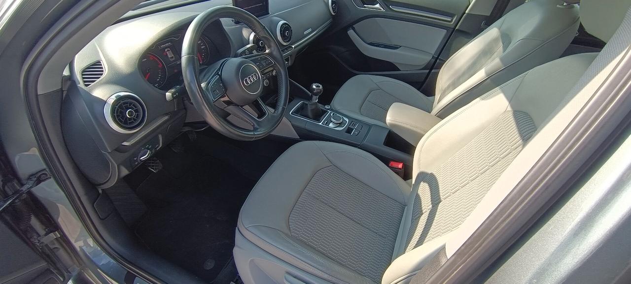 Audi A3 SPB 2.0 TDI Design 150cv