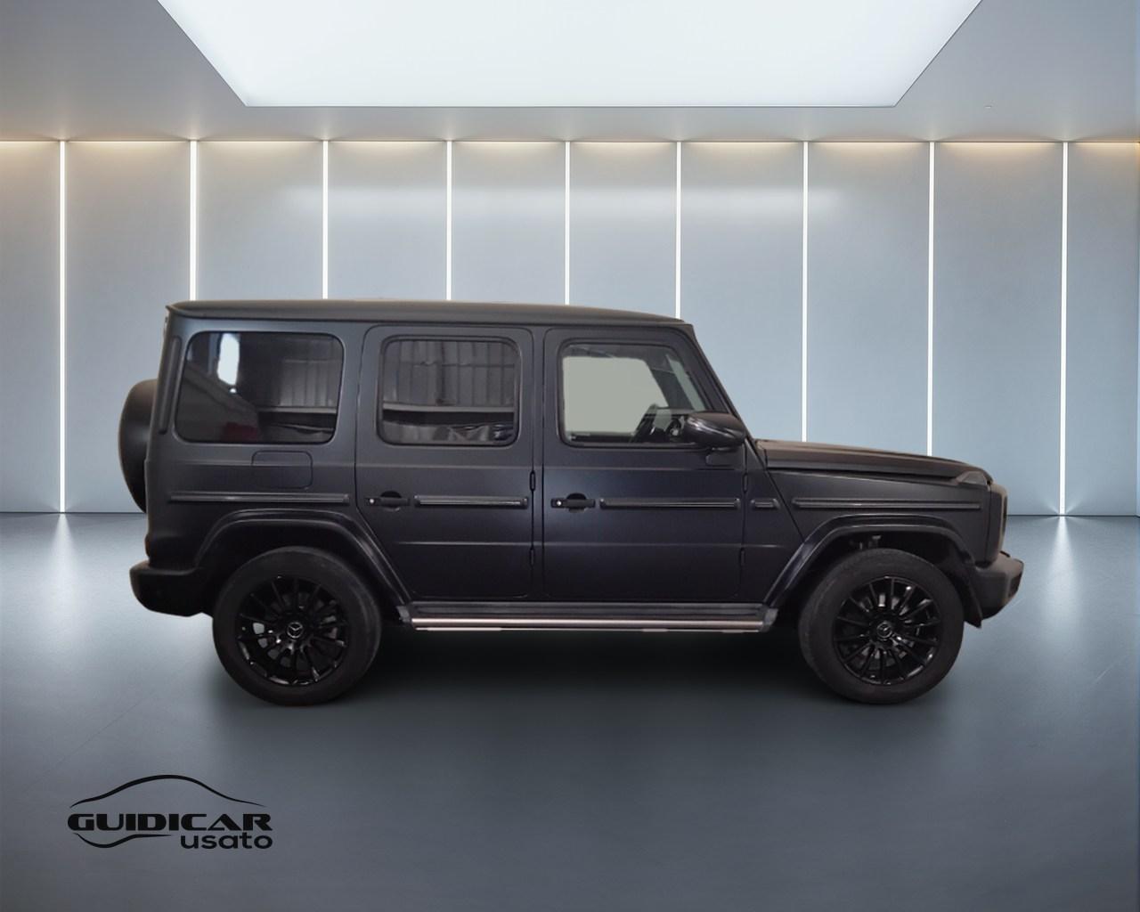 Mercedes-Benz Classe G - W463 2018 - G 400 d AMG Line 330cv auto