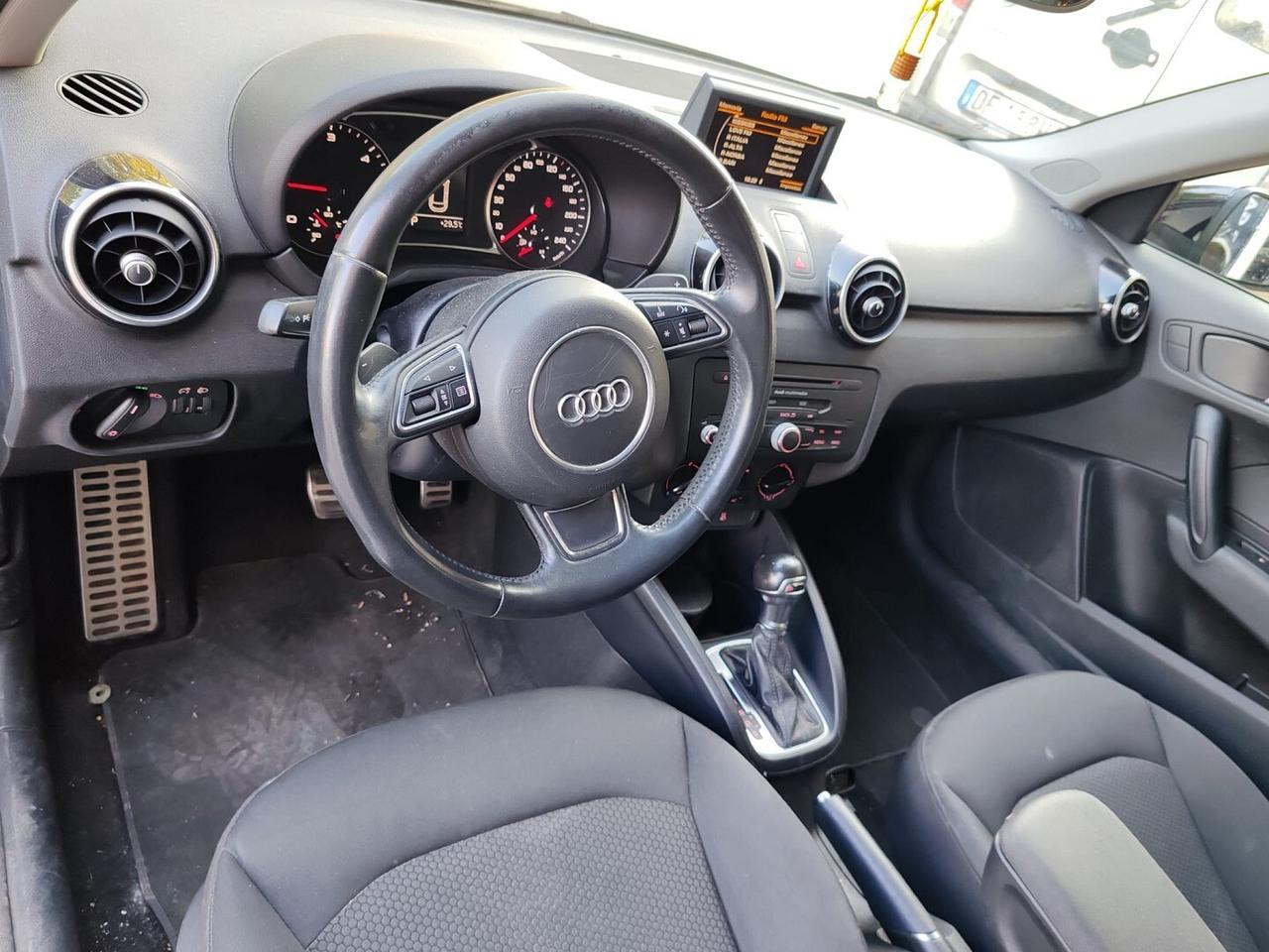 A1 SPB 1.6 TDI S TRONIC S LINE EDITION PLUS 90CV