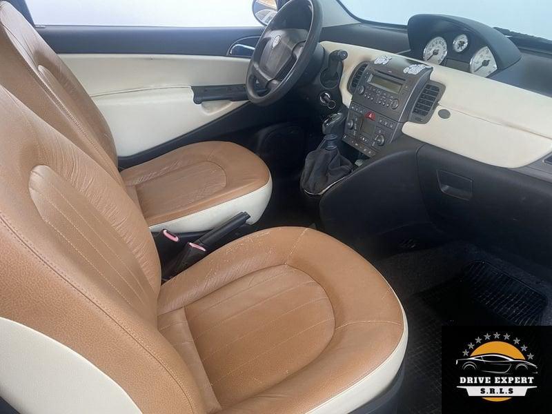 Lancia Ypsilon Ypsilon 1.2 16V Argento