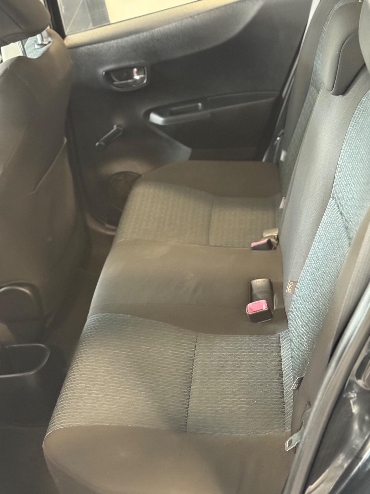 Toyota Yaris 1.0 5 porte Active