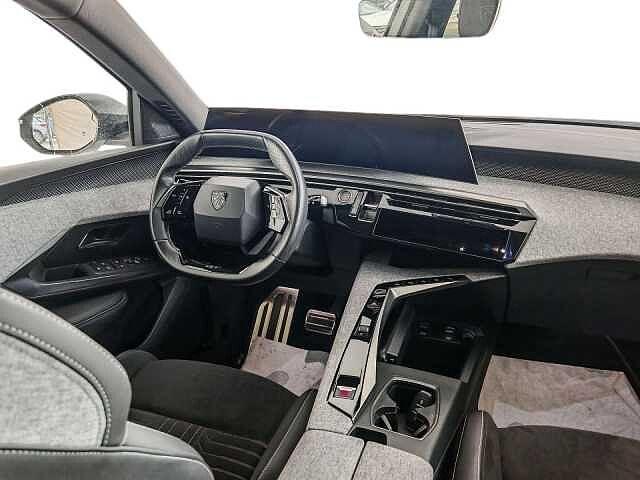 Peugeot 5008 Hybrid 136 e-DCS6 GT