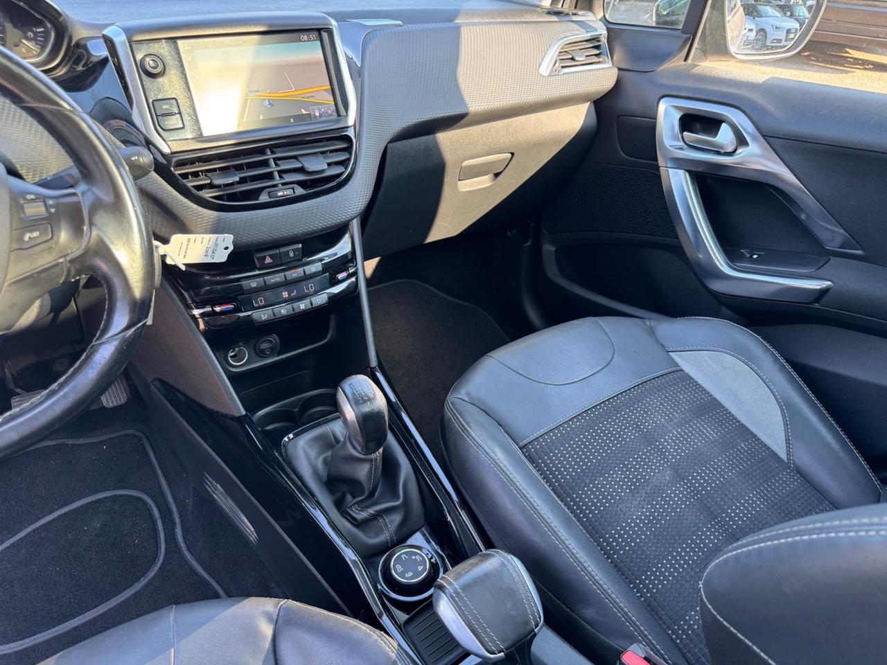 Peugeot 2008 1.6 e-HDi 92 CV Stop&Start Urban Cross NAVI PELLE TETTO