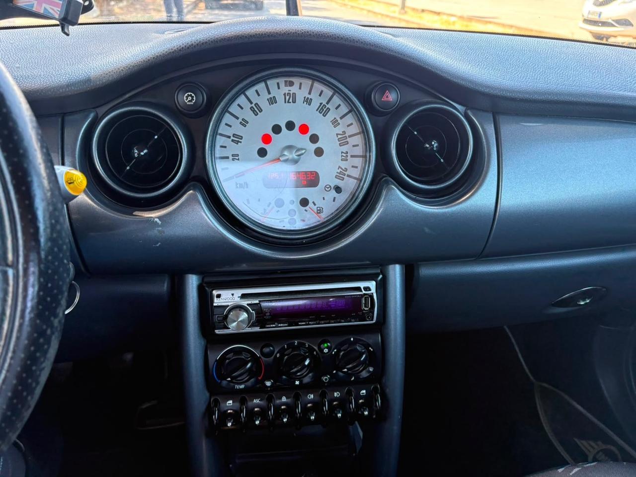 Mini 1.4 tdi One D de luxe